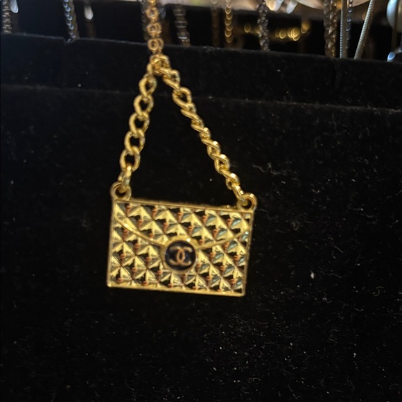 None Jewelry - Interlocking C Gold Tone Gold Quilted Bag Charm